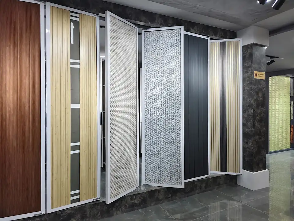 Decorative louver and fluted cladding display bay in the showroom